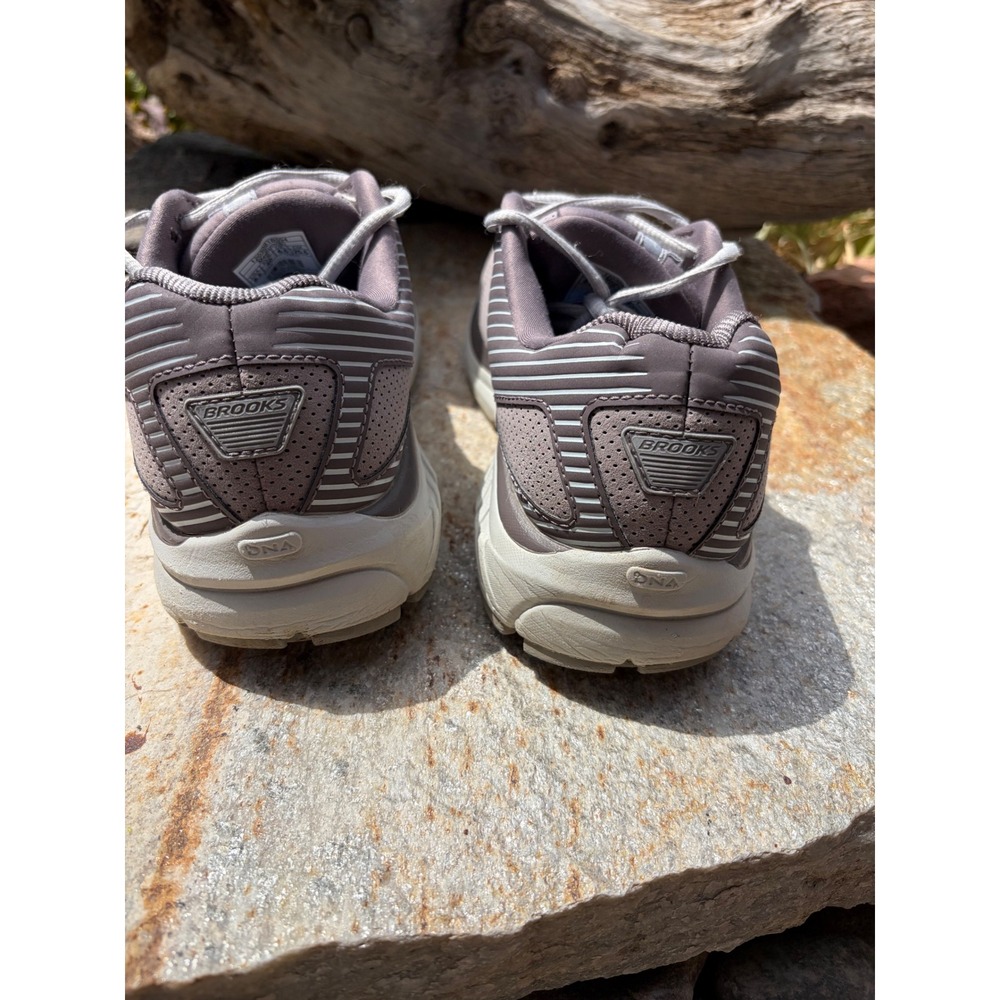 Brooks Addiction Walker Suede Womens Mauve Purple Walking Shoes 8.5 B - Picture 4 of 11